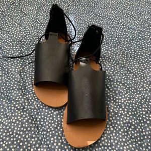 Roxy, Black, lace up sandals, Size 8